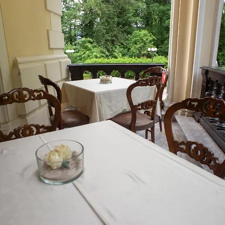 מלון Herberstein ולנז'ה